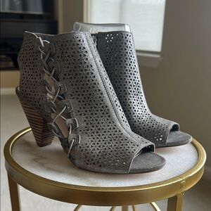 Vince Camuto Gray Peep-Toe Ankle Boots - Size 7.5 Wide